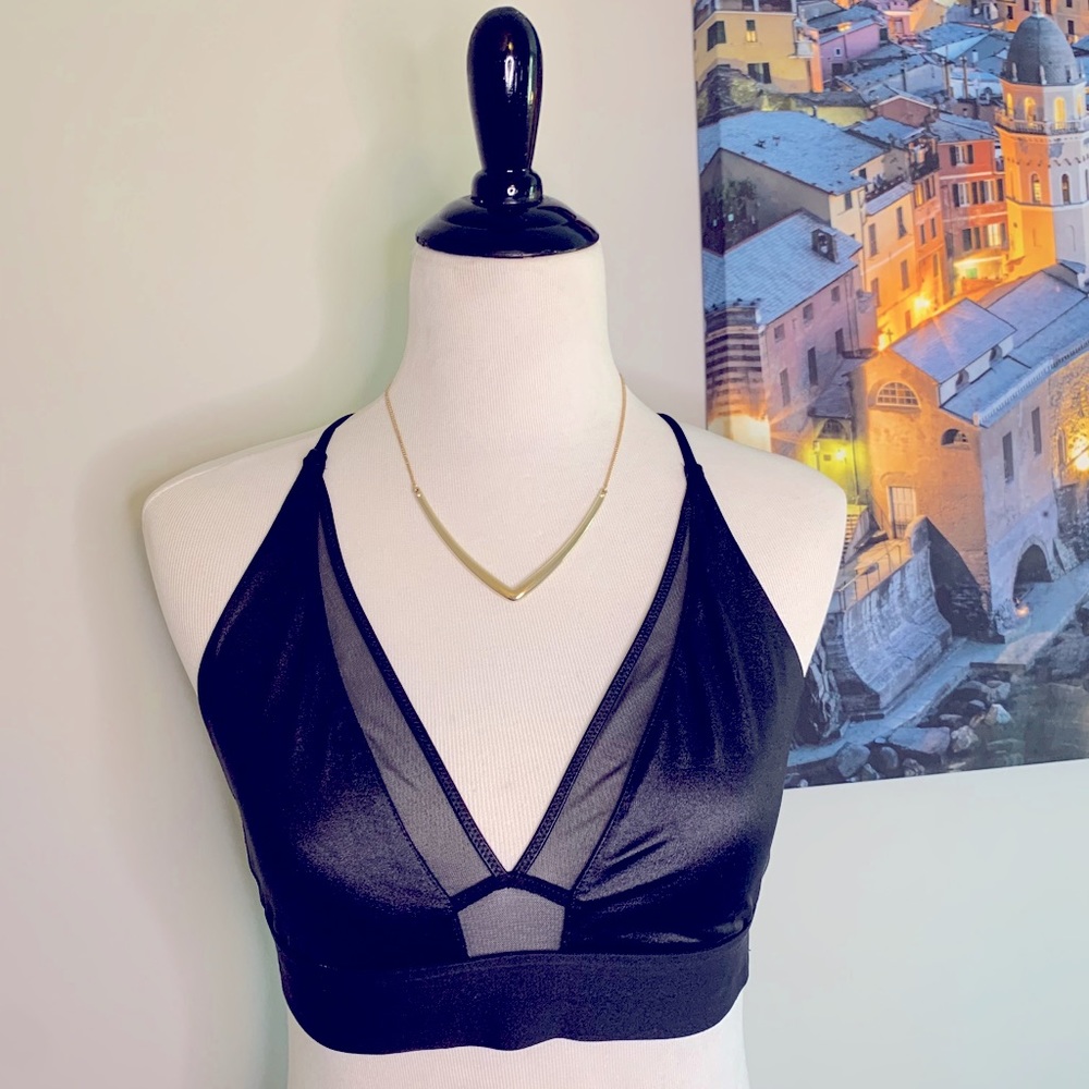 Victoria’s Secret Unlined Soft Wireless Lounge Bra